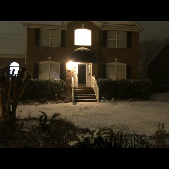 Meet your Posher, Heidi - Picture 2 of 12